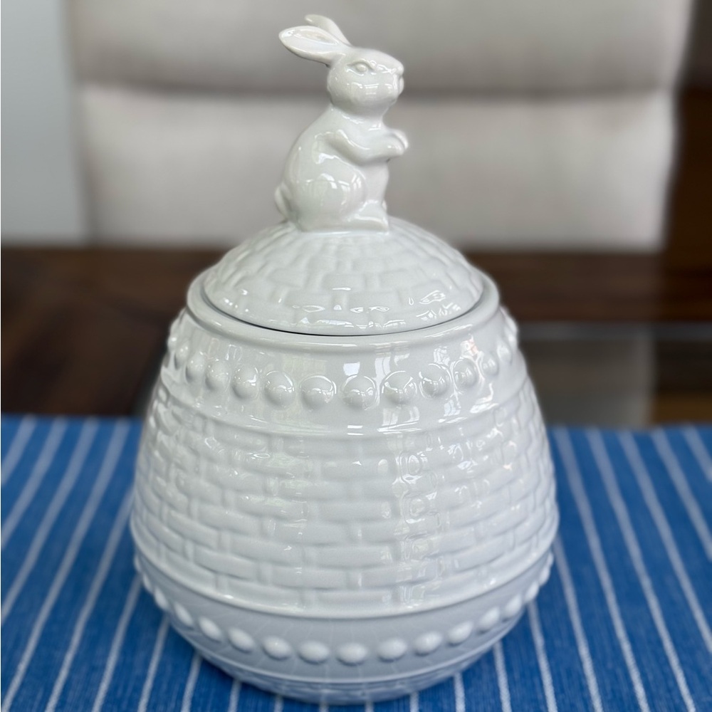 Martha Stewart Stoneware Bunny Treat Jar Easter White Ceramic NWT